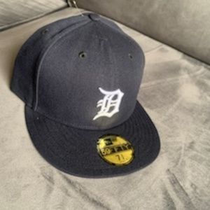 Detroit Tigers New Era Fitted Hat unisex